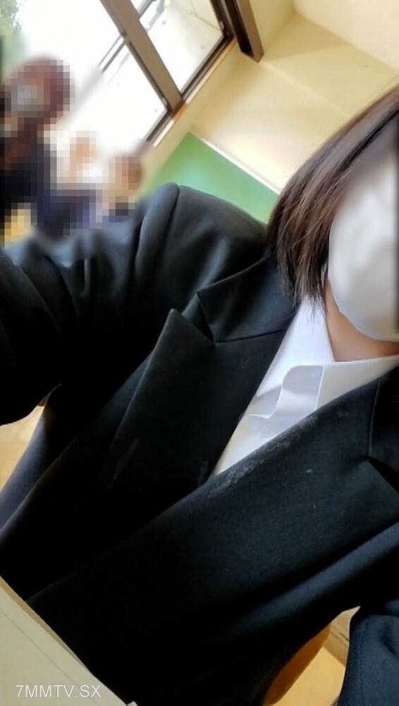 FC2-PPV-3367803 （之前）澪酱。高中、初中、高中。没想到，第一根肉棒粘上了，最后的大量精子生产却被枪杀了。