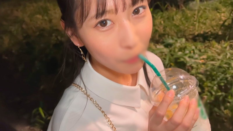 FC2-PPV-3146008 *数量有限* [最终武器：激奇科娘] 我和一家非常可爱的冰淇淋店发生了“超越”的爱情。渗透和阴道射精