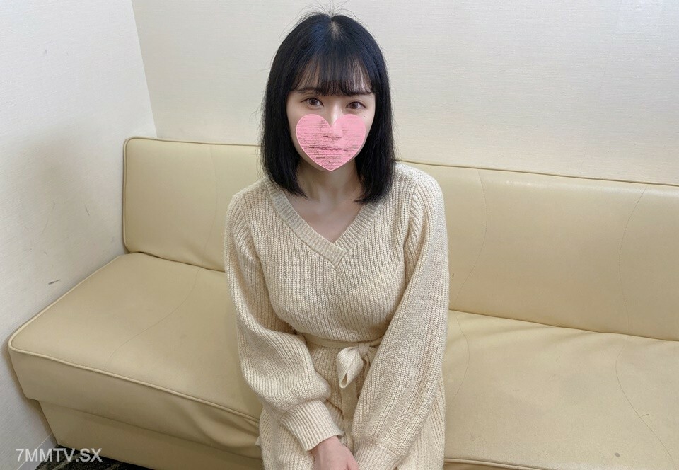 FC2-PPV-3141902 一星期而已 1980 → 980 白皙利落的妹子。尽管她很紧张，但她还是在镜头前挑战了第一次阴道射精。