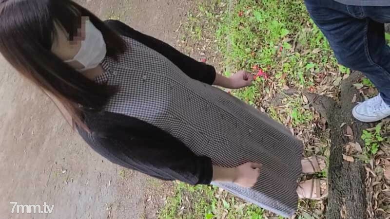 FC2-PPV-3086310 [个人]年轻的妻子被扔进垃圾箱。珍惜这份感情的姐姐说：“请让这成为最后一次吧。”你怎么看？