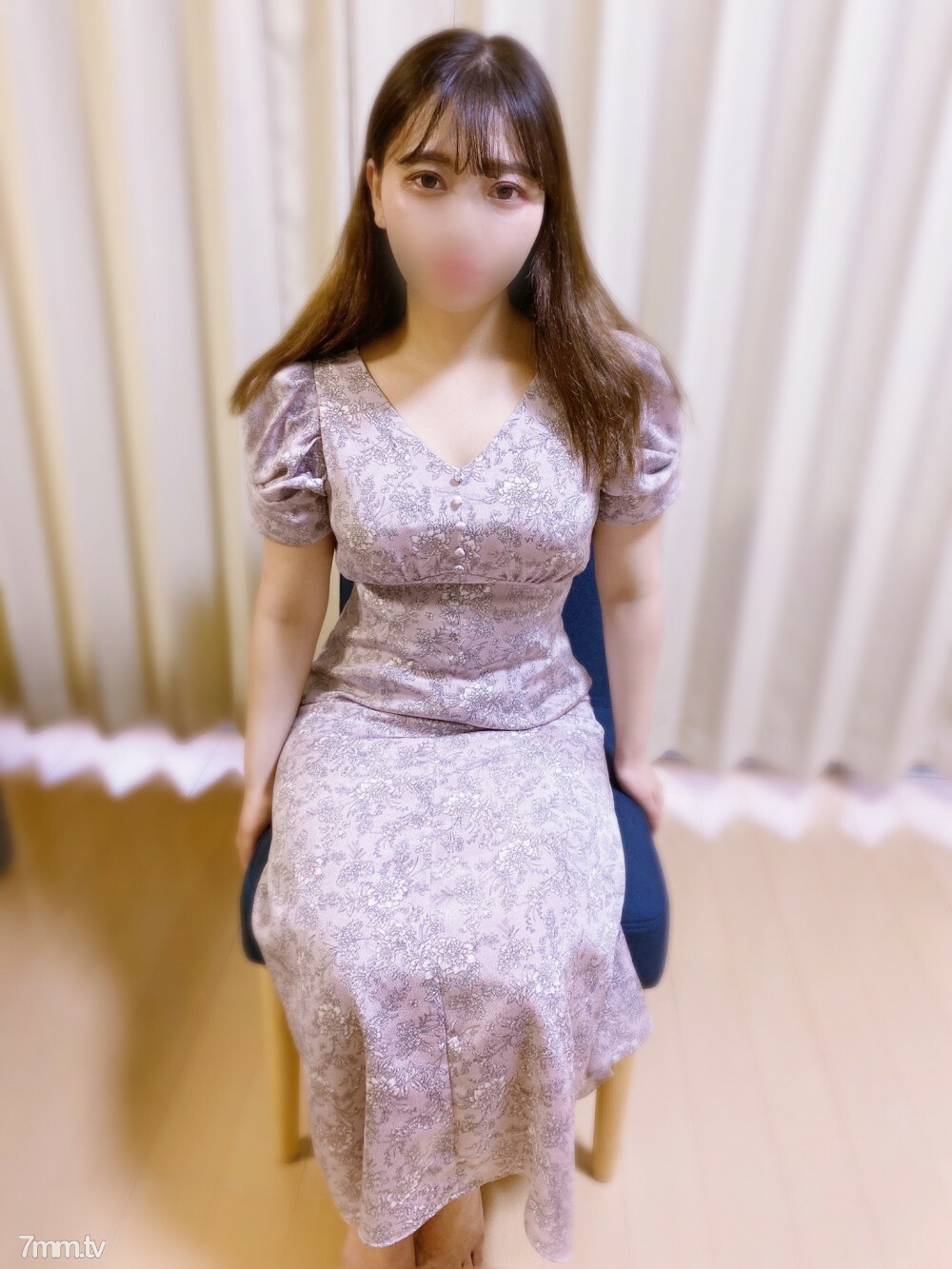 FC2-PPV-2979715 [女士] 不知道左右的年轻女士连续两次阴道射精。处女君以他妈的捏射上升，满足欲望 * 好处