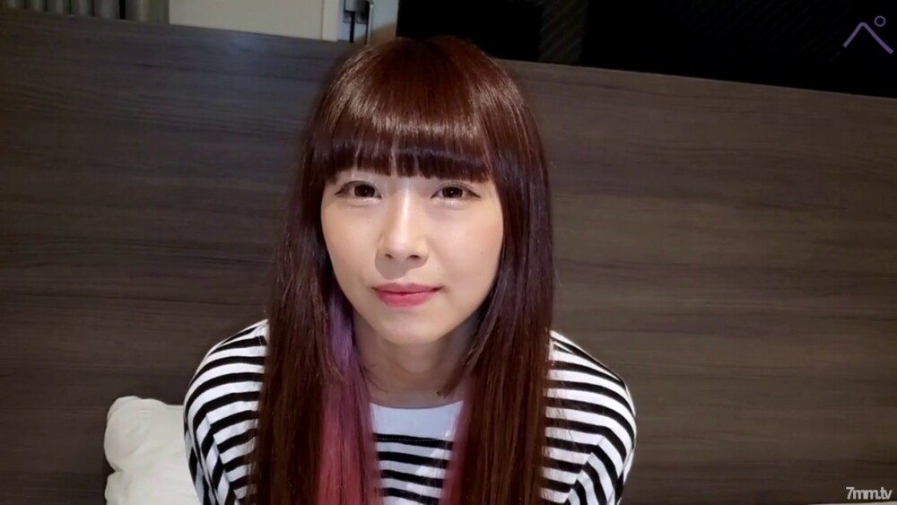 FC2-PPV-2906519 [* 没有 mo 的个人射击] 未经授权和大量的原始阴道暨射击我在应用程序上遇到的内部颜色剃光女孩！ ！！ FC2-PPV-2906519