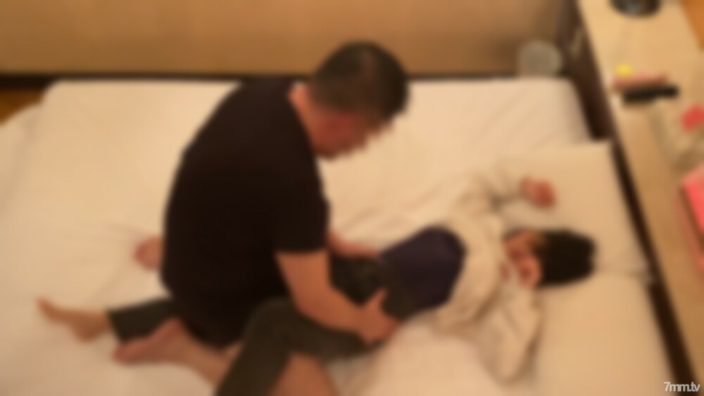 FC2-PPV-2876733 今年与 Aniota 一起从 J 〇 毕业的 R-chan [18 岁] [第 2 次] 用手指张开你的书呆子，用哭泣的声音恳求说“请给我一个书呆子”[RT] [按次付费] FC2-PPV-2876733