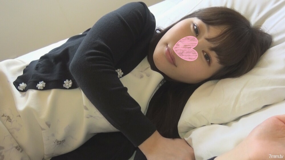 FC2-PPV-2738014 [个人拍摄] 友滨！我像朋友一样带了一个奇闻趣事☆叶月20岁☆FC2-PPV-2738014