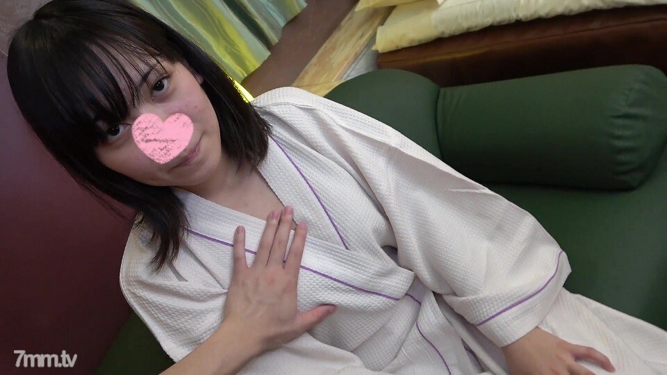 FC2-PPV-2799211 与铃木安妮相似，拥有美乳的单纯少女。那个清醒天真的女孩一脸悲伤的抱怨什么？你为什么最终选择了 Gonzo？原因只有她自己知道。