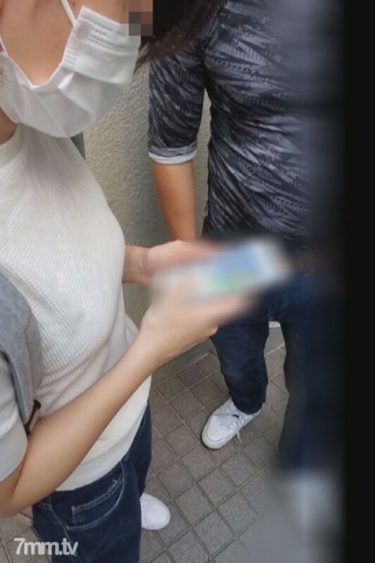 FC2-PPV-2726453 被骗拜访4P【个人】带我去闺蜜家不知不觉打开门，被三个男人推著立刻犯下两个年轻妈妈，用阴道射精让她们在同一天受孕。