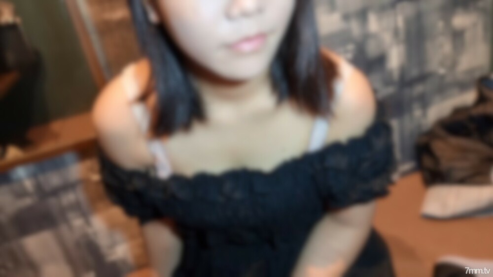 FC2-PPV-2244695 [Unyoung 男子] 10 分钟内射中口中 19 岁蟒蛇口交