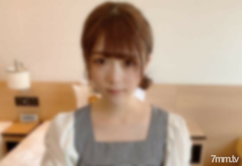 FC2-PPV-2050468 一个18岁的前地下偶像，被非正式地决定成为当地的偶像。再次享受太美丽的白皙身体和成熟美丽的乳房。一边凝视著城市的风景一边大量喷射后，在太漂亮的剃光猫中进行了大量的阴道射精。