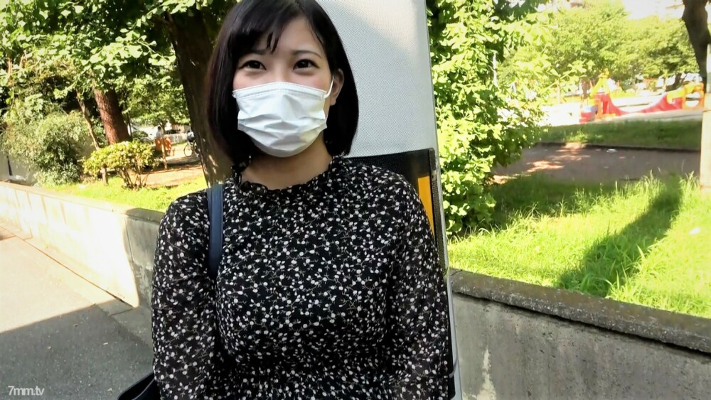 FC2-PPV-1912580 ★ 1,280pt 到 7/25 (Sun) 限时!! [No/piece] 去年失去童贞？ !!溢出的巨乳♪击败在浴室和床上有男朋友的整洁干净的关西方言厨师（22）！ !! !! * 提供高质量的评论福利