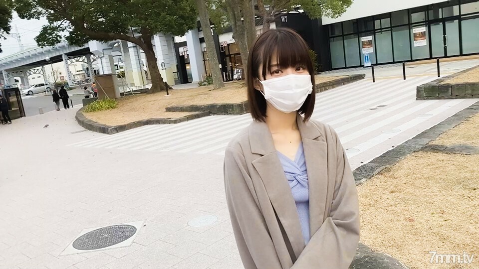 FC2-PPV-1847794 TKBZ # 012 ☆ 在东京的一家著名书店工作 ☆ 捷径黑发美女 (26) 无毛女人在没有橡胶的顶部姿势同时炫耀这个阴道射液