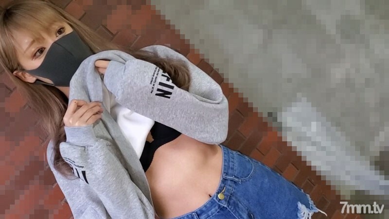 FC2-PPV-1842639 仅限周末 [未经审查] 在精致女孩和多租户建筑的厕所吹气· 在酒店连续阴道射精