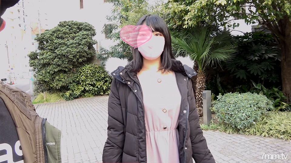 FC2-PPV-1811793 【不】看来，她是想和一个清醒的土豆女大学生，一个20岁的鞭鞭体，一个大叔发生性关系。 【个人拍摄】