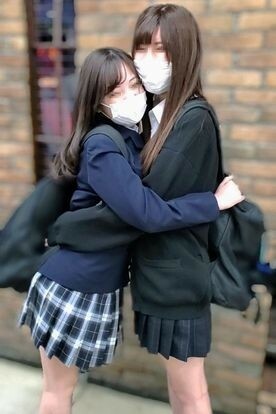 FC2-PPV-1805341 [个人拍摄] 高挑美少女×Puppy美少女，少女相伴（3P有福利）