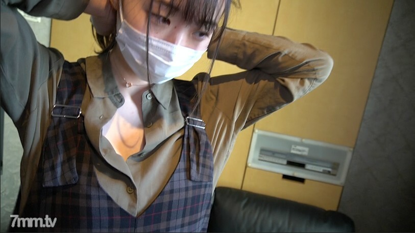 FC2-PPV-1760348 [赠品] 2002 年出生的年轻阴道注射精液 苗条的 19 岁学生 Sacchan [个人拍摄] [完全未删减]