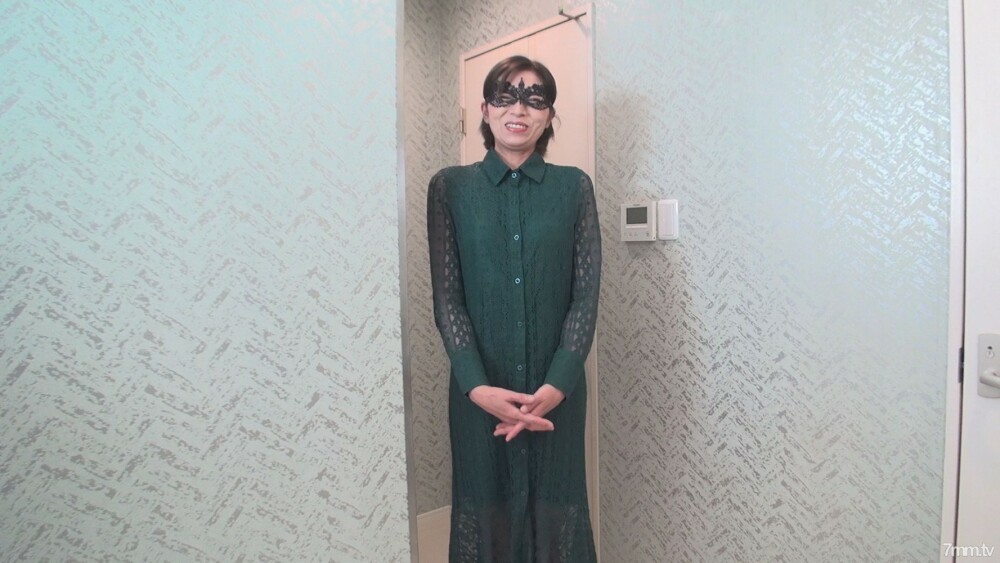 FC2-PPV-1730787 【第一枪】射精65岁美熟女太美☆前助产士风采出众的已婚女人在性交时喊老公射精“我65岁了，但我想再次闪耀一个女人》【个人拍摄】附高品质ZIP