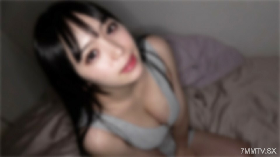 FC2-PPV-1691787 与豪华休息室女性中出性交