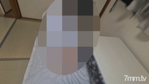 FC2-PPV-1644252 【个人拍摄】让朋友前辈勾引我的苗条美女老婆，在她老公面前中出她。