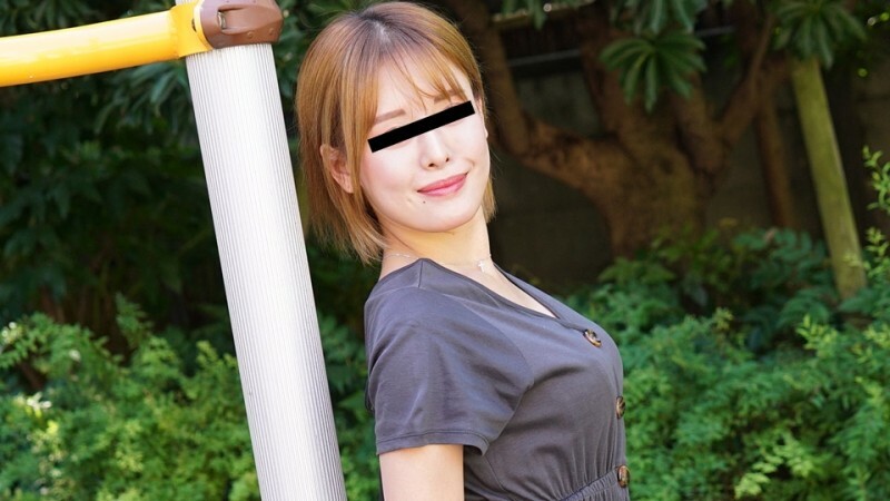 PACOPACOMAMA-042724_100 一个可爱的已婚女人正处于出轨的巅峰期