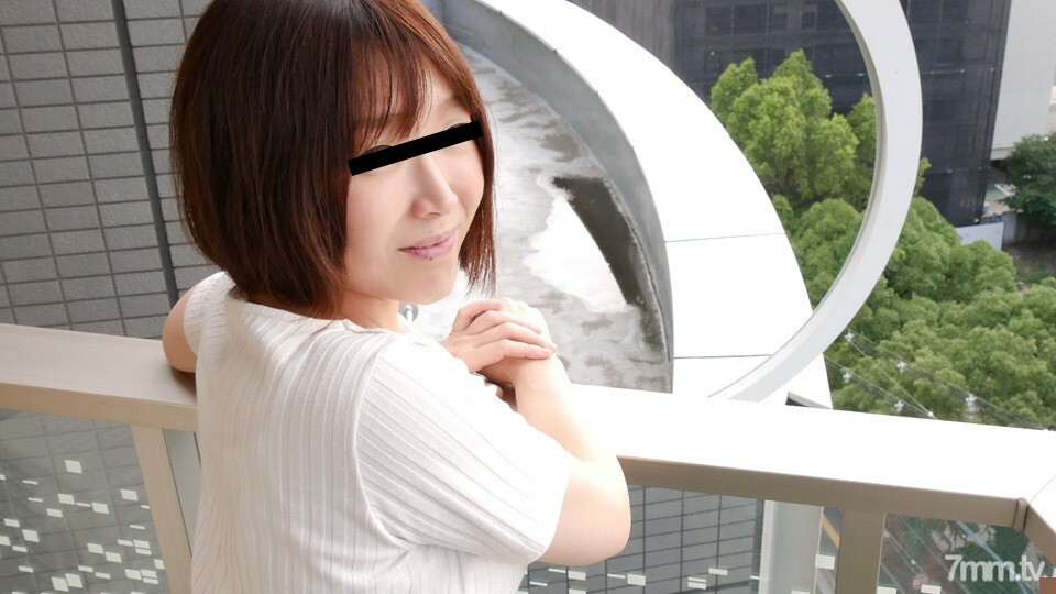 072220-002 成熟女人的颜射精液包！