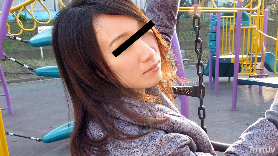 051420-303 有鬃毛和巨大阴蒂的成熟女人