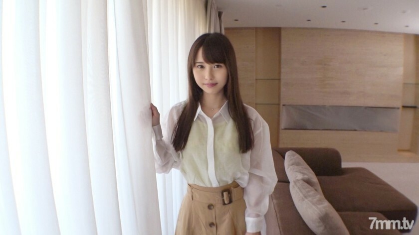 SIRO-4302 【第一枪】【光滑的年轻肌肤】【被恋物癖的出现而激动】由于她害羞的性格，她拥有光滑美丽的裸体。在第一次拍摄中我申请的覆盖经验太少..申请业馀，第一次AV拍摄170