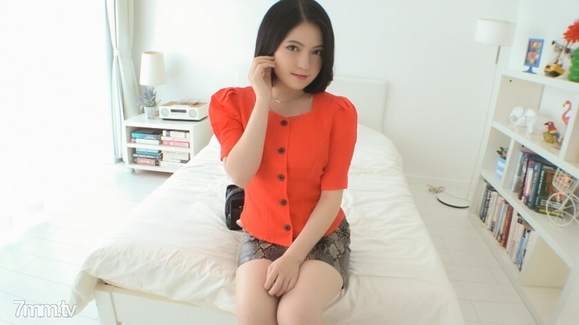 SIRO-3949 【第一枪】【白皙美人】【敏感零食小姐姐】晚上下班前回来打工。下班前来的零食小姐姐好多次带著阳具过世了..申请业馀，第一次AV拍摄101