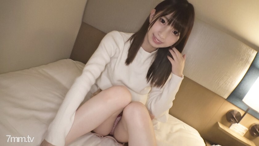 SIRO-3676 【第一枪】网络AV应用→AV体验拍摄947H 一个147cm最小的女孩，似乎与事情无关！其实是一个不能满足于正常游玩的变态少女！ ??情色情色即使是第一次 AV 拍摄！