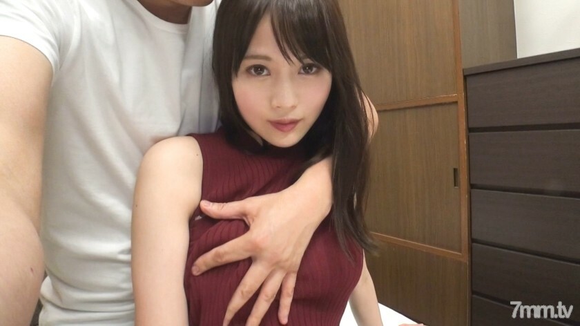 SIRO-3717 【第一枪】网络AV应用→AV体验拍摄896挑战AV有气势！ ??如果你用可爱的脸脱下它，它会超出你的想像！ !!一边弯曲白皙修长的身体一边卷起〜♪您会惊讶于脸部和身体之间的差距〜www