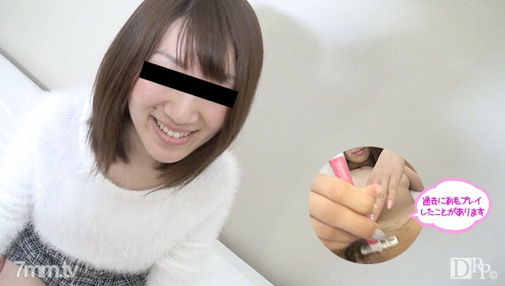 060116-01 我一边玩栗子一边剃了头发