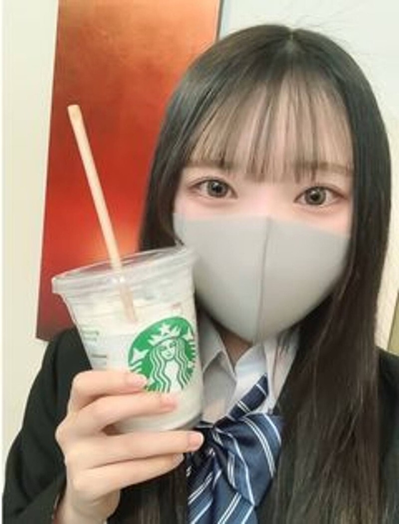 FC2-PPV-4811055 【首次拍摄】透过乃木坂46试镜的优秀女孩！身高148cm的娇小苗条的Yun-chan，只有过一次性经验！