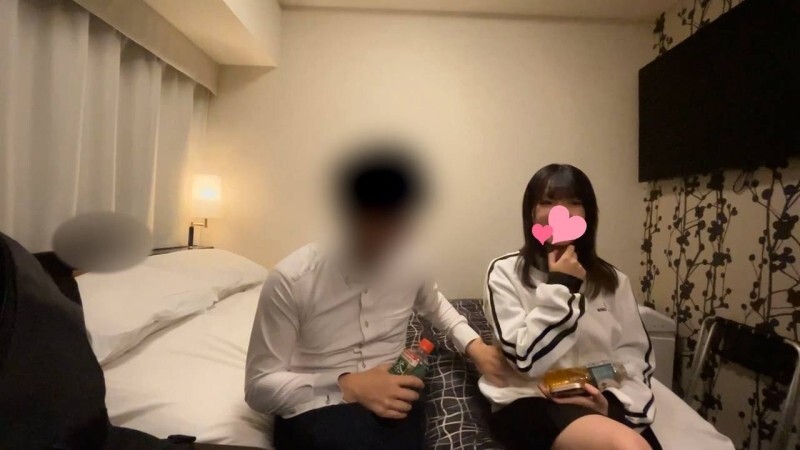 FC2-PPV-4757705 纤细E罩杯专家，制服生猛初体验♡稚嫩的脸蛋和绝美胸部的差距，也让我高潮了！ 【私拍、素人、POV】【前篇】No.337