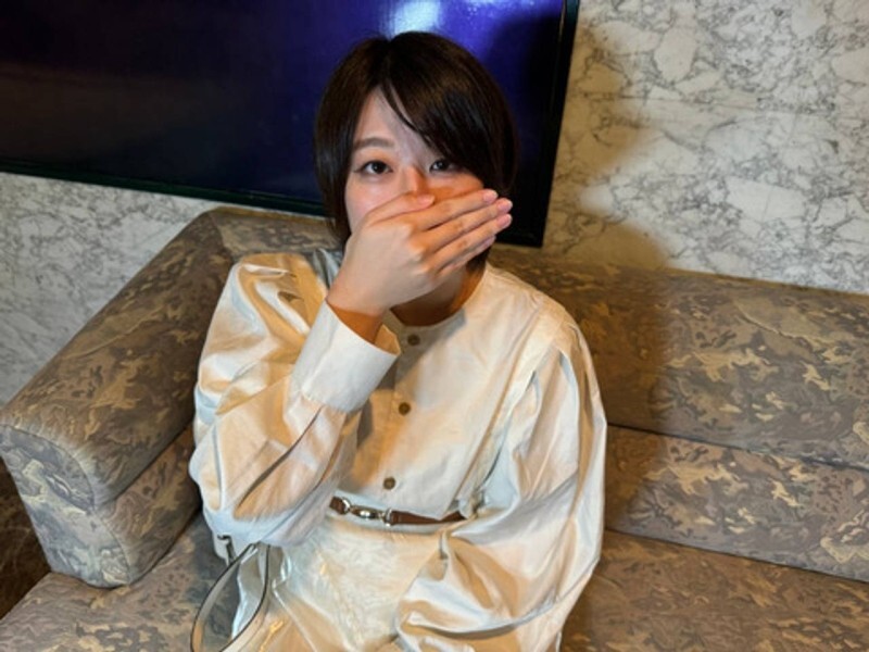 FC2-PPV-4742916 [未经审查] 现在只有 2980 ← 3980 在 Megumin Garden 工作的 Rika (23) 是一个受虐狂，虽然她只有一次经验，但当她被打屁股时她会湿透，所以她会被深喉咙和屁股打屁股，然后得到大量的中出哈哈