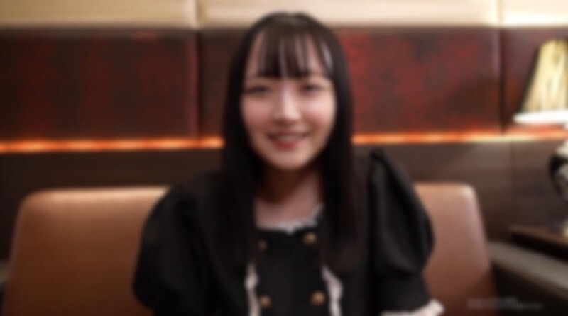 FC2-PPV-4739587 3天！半价！ 【首发】【一半内射，一半外射】这位在咖啡馆工作的神秘女孩，是一位非常敏感、淫荡且受虐狂的女人。她那多毛的阴部、神秘的大眼睛，以及她那迷人的气息，会唤醒你的阴茎，让你一次性射精四次，精神抖擞。