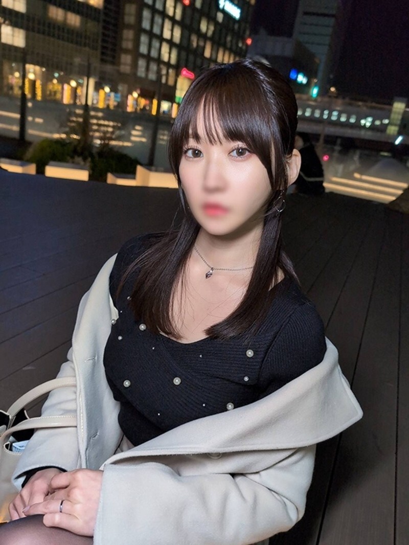 FC2-PPV-4716324 【神篇】*数量有限* 与已婚女人连续生吃性爱～优雅却“变态”、爱鸡巴太多的美丽妻子～27岁⇒中出＆颜射“诗织”（附赠）