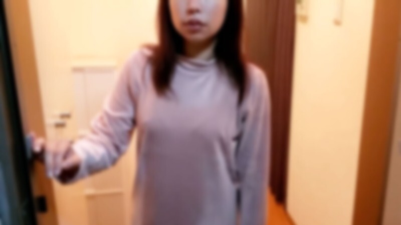 FC2-PPV-4605992 [个人] 一名妻子在她家门前的走廊上被吸进嘴里，带进屋里，用肉尿壶将阴道精液连续射入她的阴道，然后卖给她的丈夫。