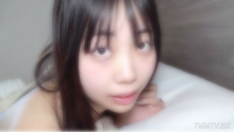 FC2-PPV-4465145 [中出]庆幸皮肤这么强，东西方这么强，下一曲是妙乔的屁股和头发在头发中间，恶魔被提取出来。