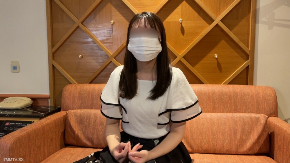 FC2-PPV-4395659 像小孩子一样敏感。违规导致公开停课。