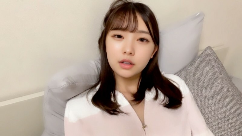 FC2-PPV-4345618 [超过100万SNS粉丝]首次发布♡︎我一边自拍一边玩得很开心......7980pt → 3980pt