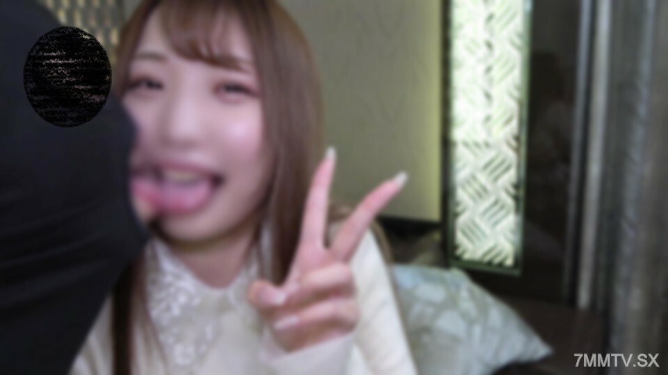 FC2-PPV-4078448 [2 作品中出第 3 次！ 】 蓝角卡莉奈奇和摄影师主演的三人性爱故事。 ♪“我开枪了！我开枪了！我开枪了我的生殖器......♡”