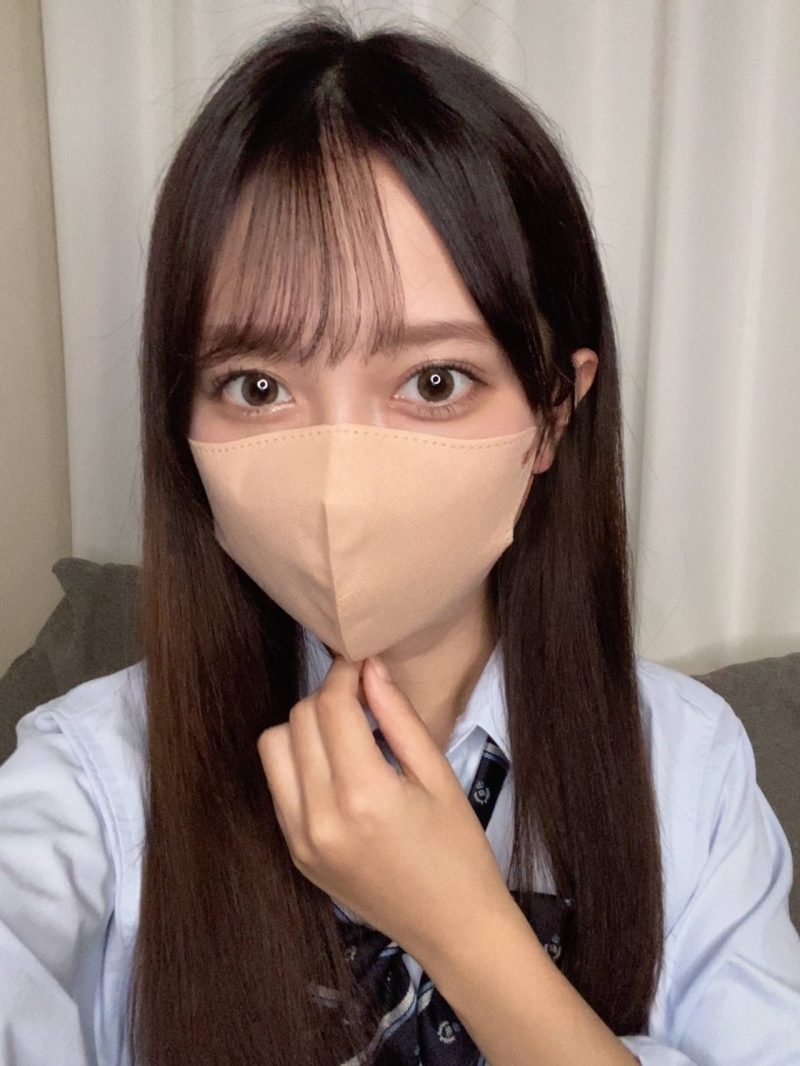 FC2-PPV-3933828 因各种原因暂停销售 [帐号已恢复] 暑假期间与 18 岁娇小美女的大汗淋漓的性爱。